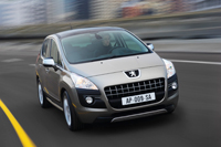 PEUGEOT 3008 - crossover vozilo